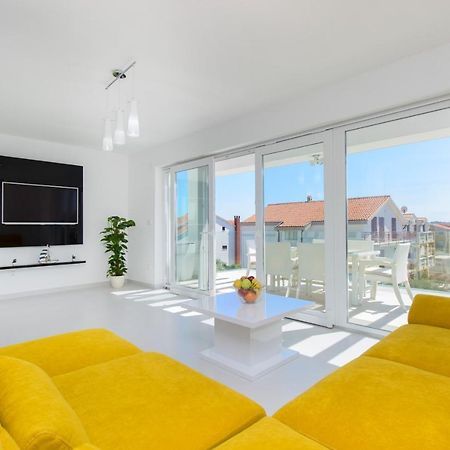 Apartment Royal II Βόντιτσε Εξωτερικό φωτογραφία
