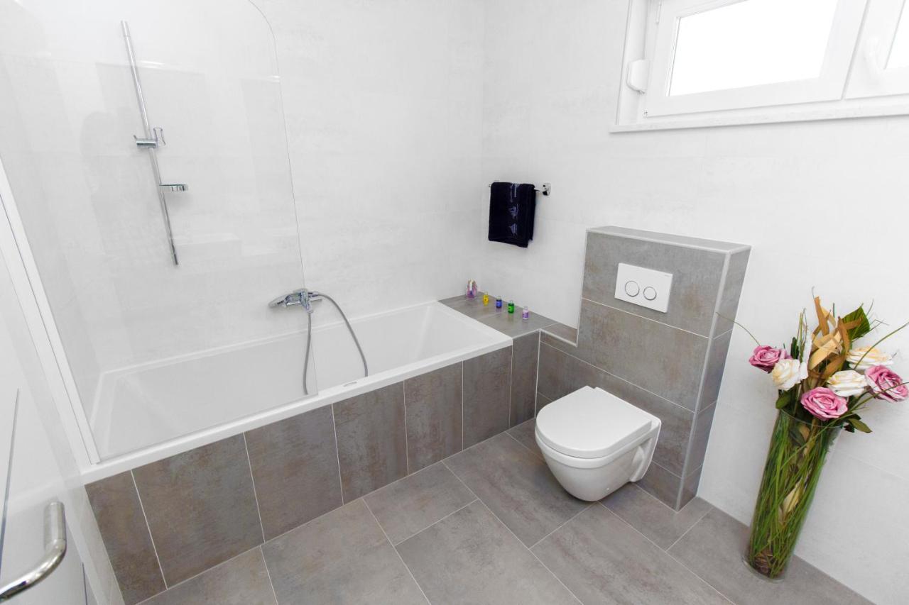 Apartment Royal II Βόντιτσε Εξωτερικό φωτογραφία