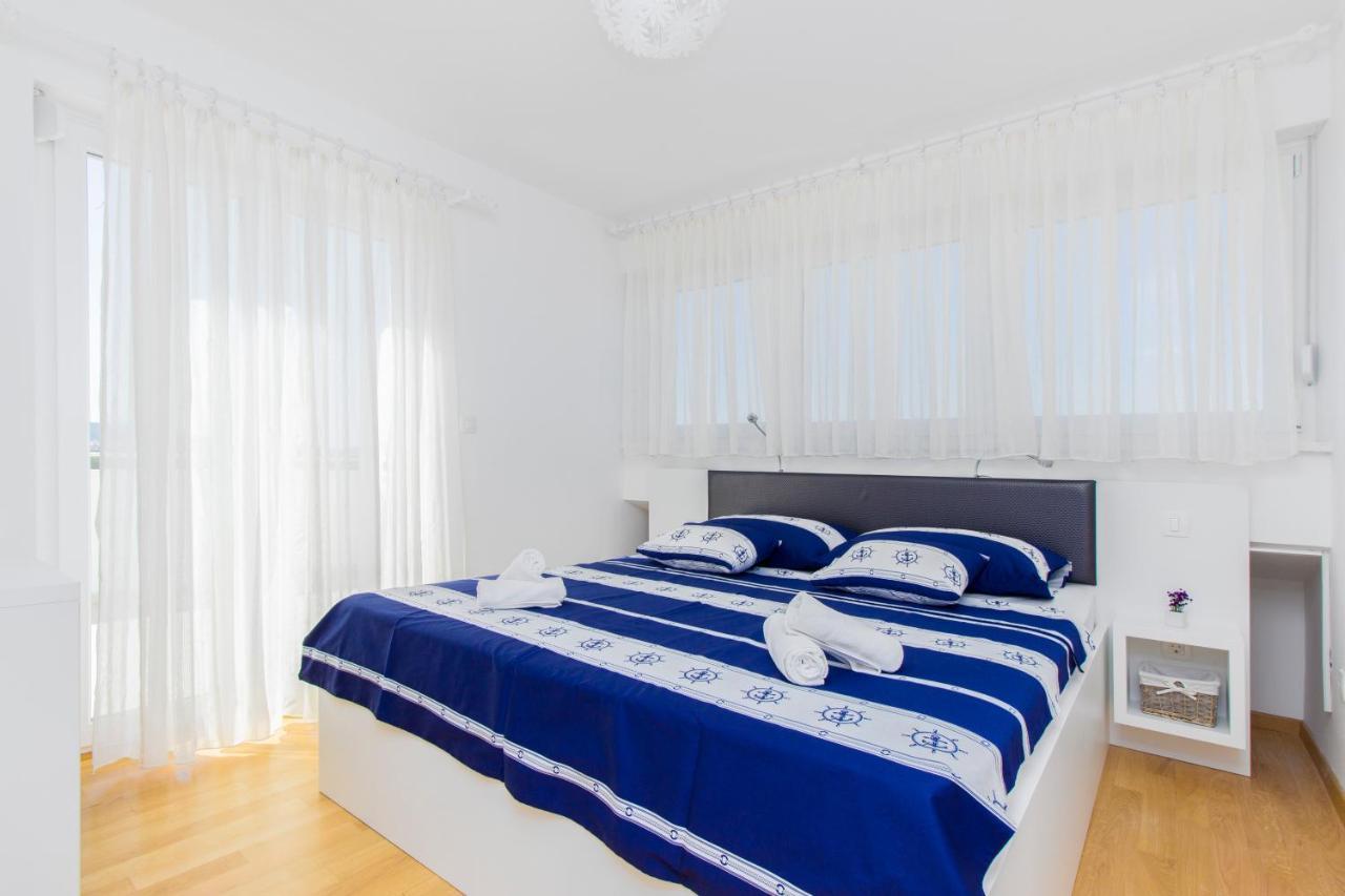 Apartment Royal II Βόντιτσε Εξωτερικό φωτογραφία