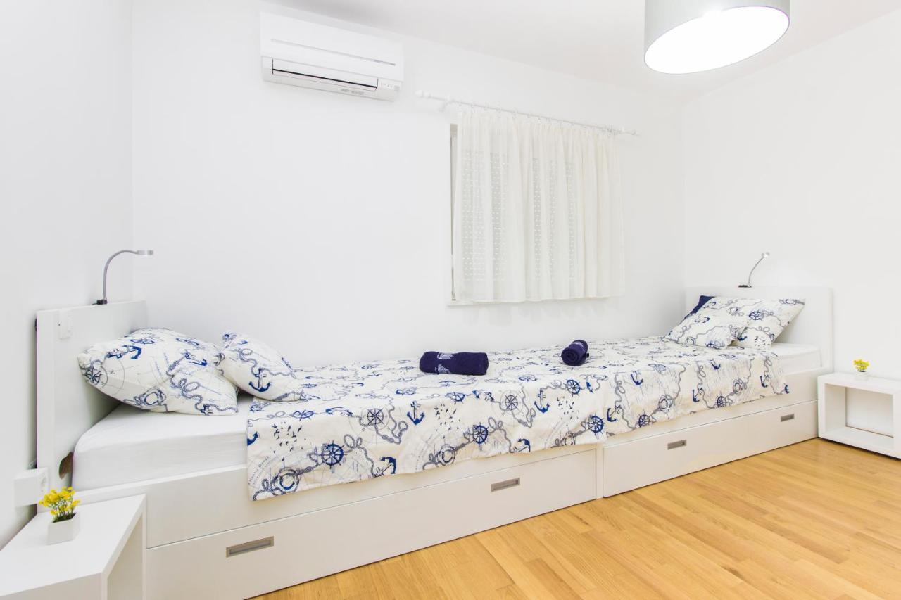 Apartment Royal II Βόντιτσε Εξωτερικό φωτογραφία