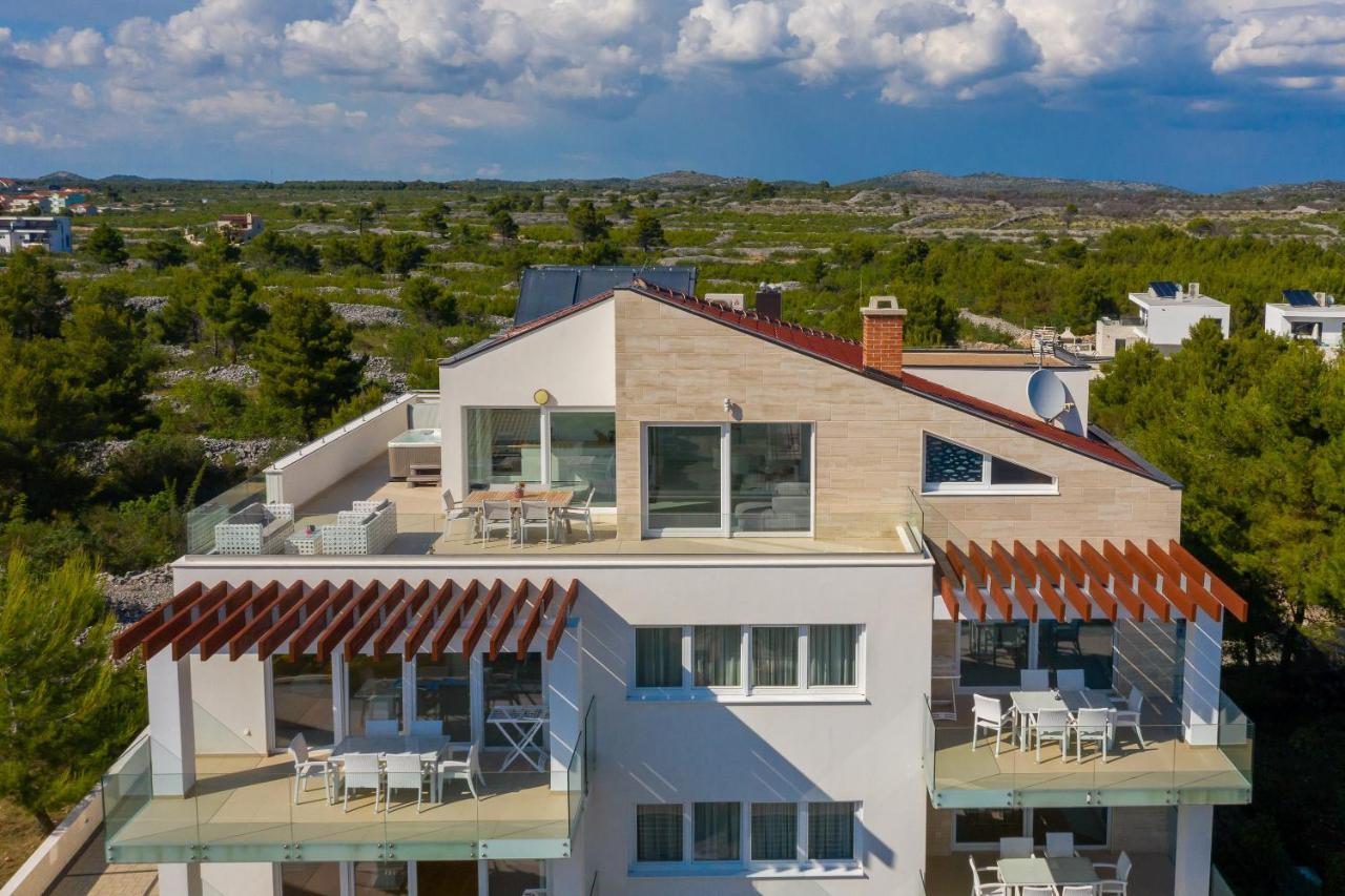 Apartment Royal II Βόντιτσε Εξωτερικό φωτογραφία