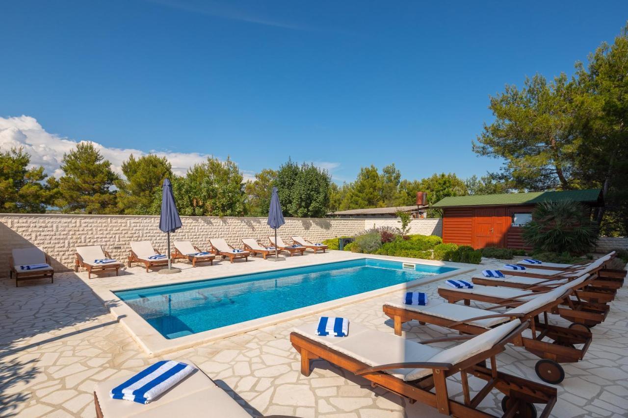 Apartment Royal II Βόντιτσε Εξωτερικό φωτογραφία