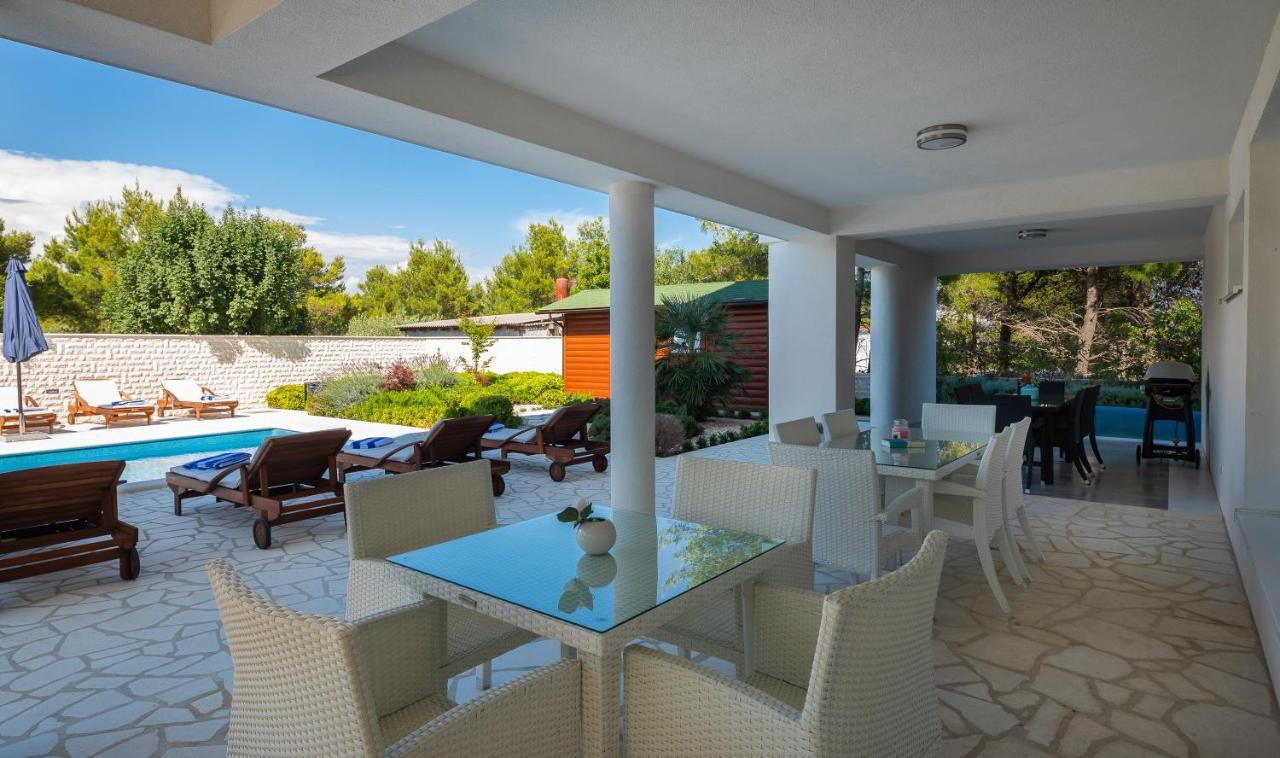 Apartment Royal II Βόντιτσε Εξωτερικό φωτογραφία